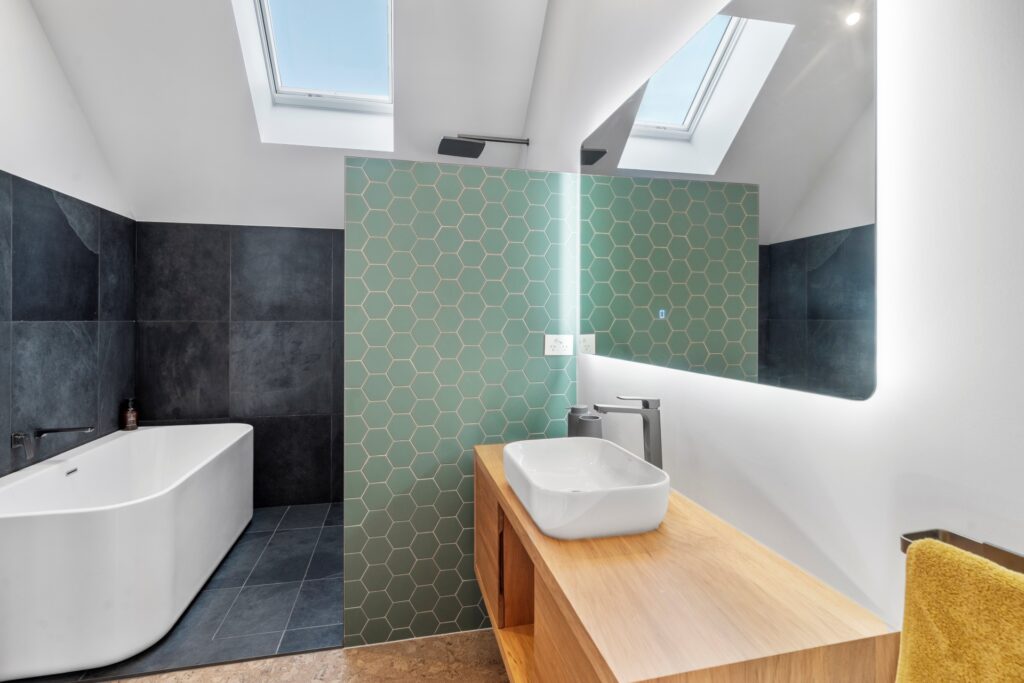 Whalefield 12 Bathroom