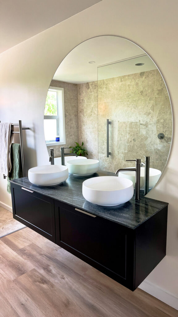 Bathroom8 (1)