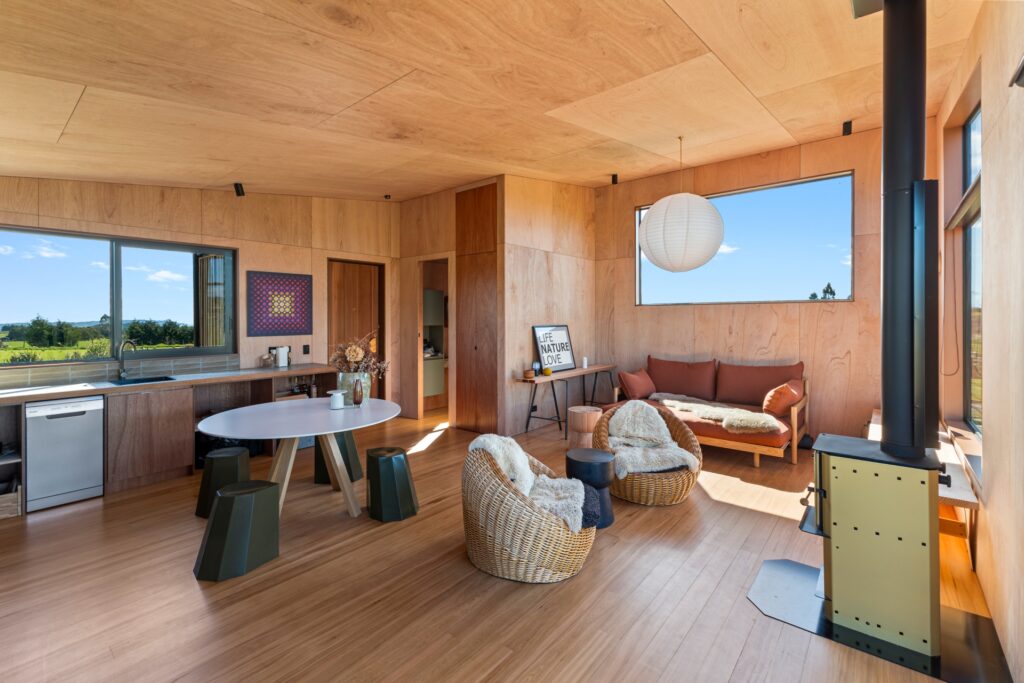 Horopito Heights Kitchen Lounge